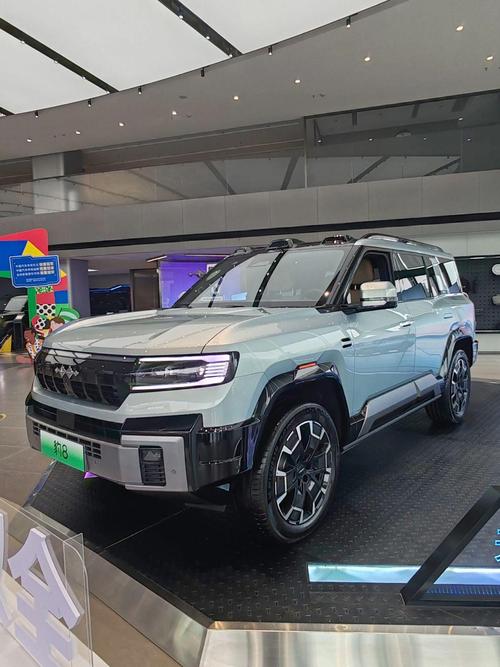 重庆巴南区乐畅航企业管理咨询比亚迪方程豹硬派越野的爆款，英菲尼迪35周年与你共成长